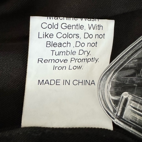 (NWT) PRINCESS POLLY Women’s Black Cropped Zip Side Tank Top-Size 2 - Picture 6 of 9